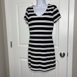 Jennifer Lopez Black White Stripe Body Con Short Sleeve Mini Dress Size M